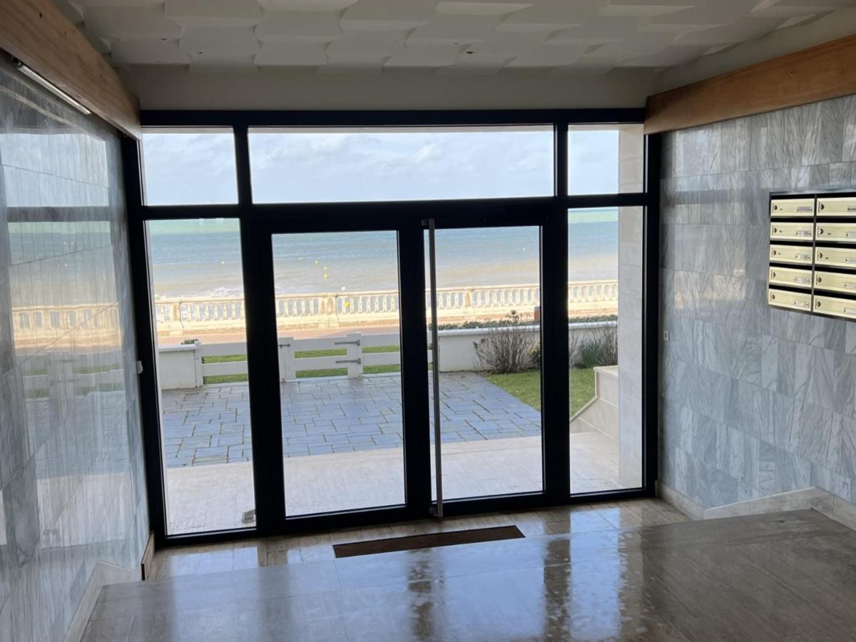 Studio En Centre-Ville De Cabourg Avec Balcon Et Parking - Fr-1-487-345 Exterior photo